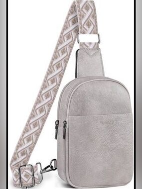 NEW! Textured Small Faux Leather Travel Sling Bag Patterned Strap Light Grey